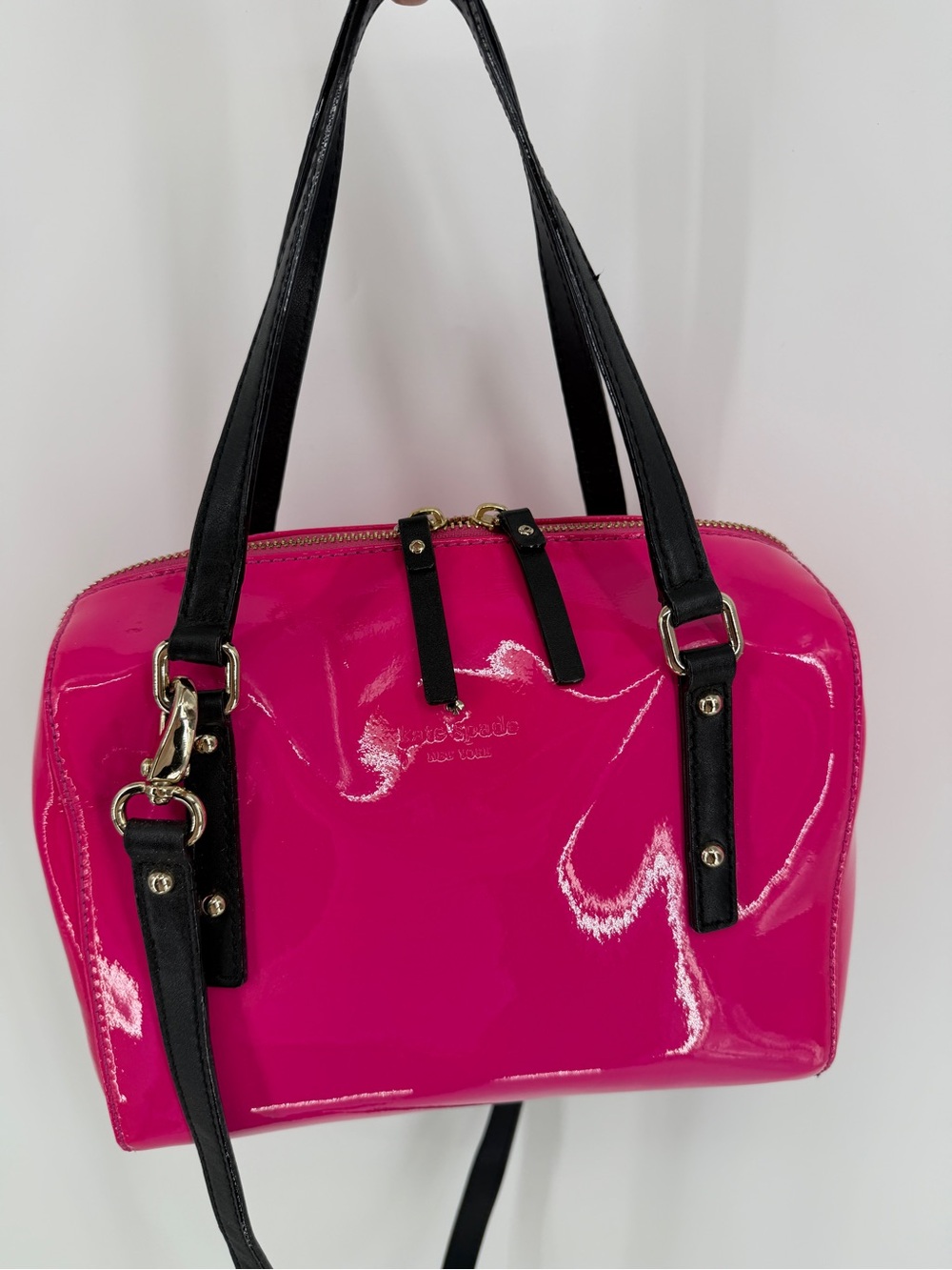 Title
Kate Spade Pink Patent Leather Bowler Bag
Satchel Crossbody Bag